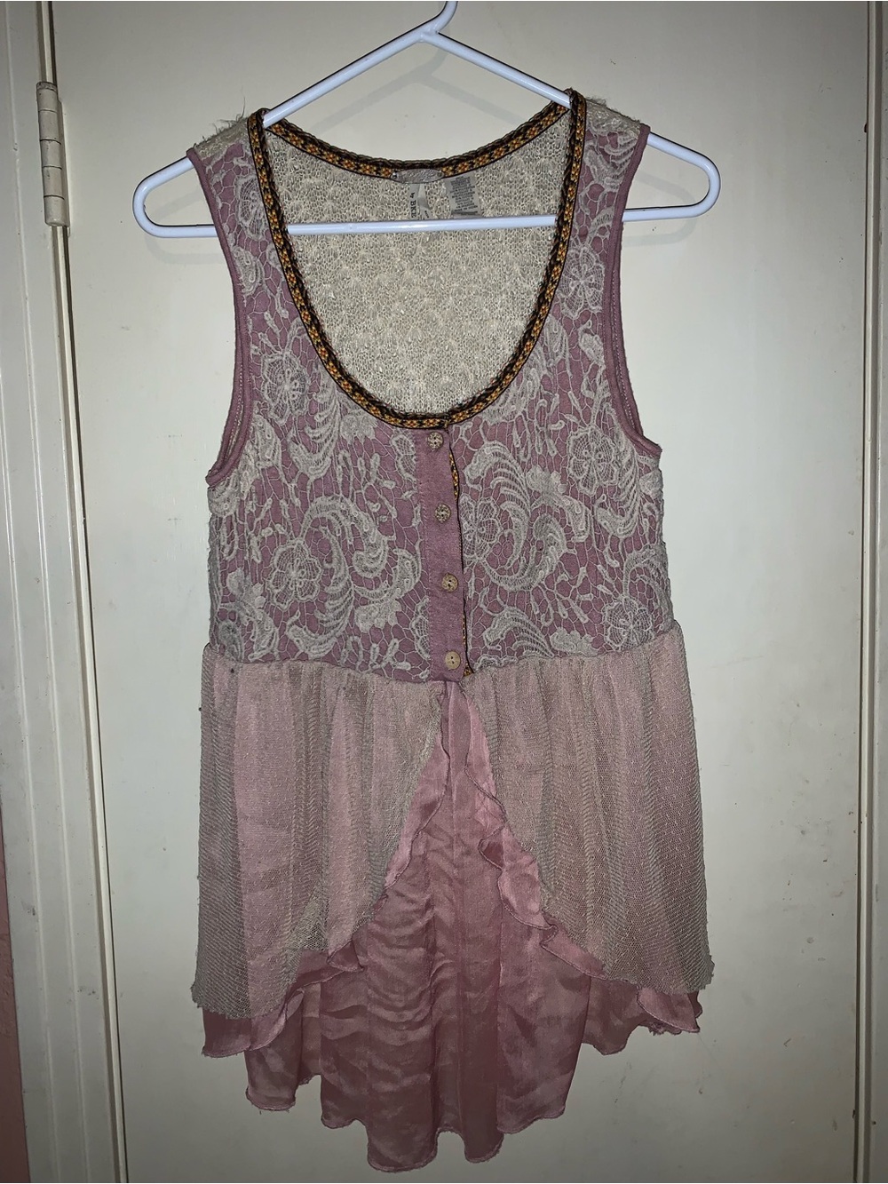 Gimmicks by BKE Fairy Festival Lace Split Front Tunic Top Medium